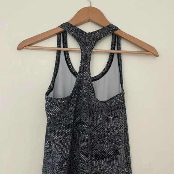 Lululemon Cool Racerback II Nulu Tank Meisai White/Black Size 4 - Picture 5 of 5